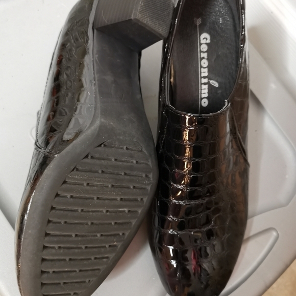 Patent black shoes - Picture 4 of 10